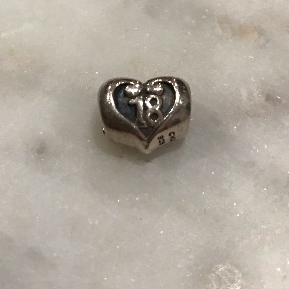 Chamilia 18th Birthday Heart Charm